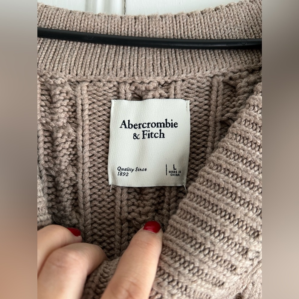 Abercrombie Sweater Vest View 5